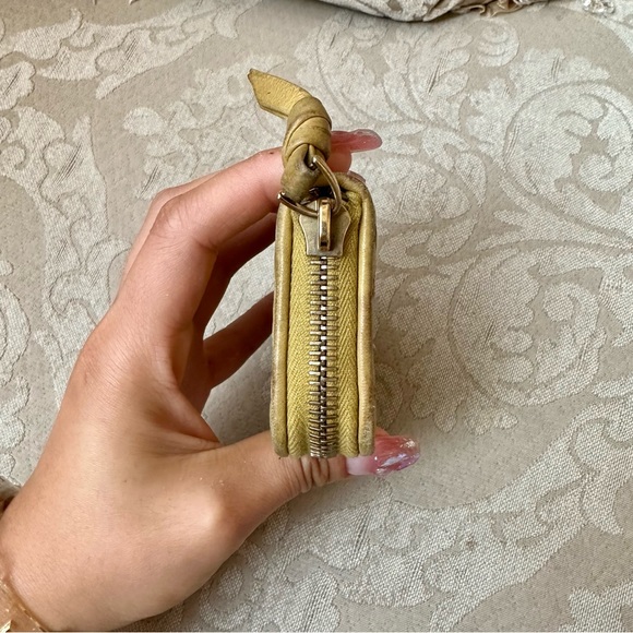 Bottega Veneta Zipped Coin Purse Wallet Card Holder Yellow - Picture 5 of 8